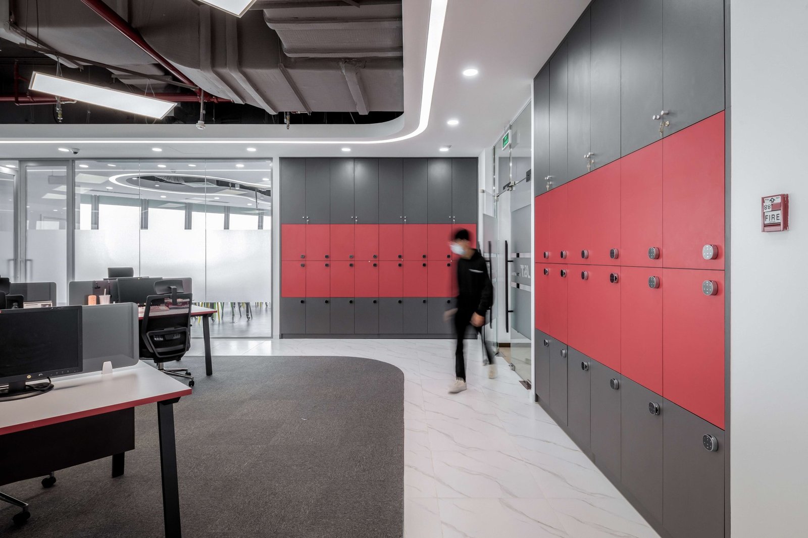 Vacons Architects 设计的 J&T 国际办公室