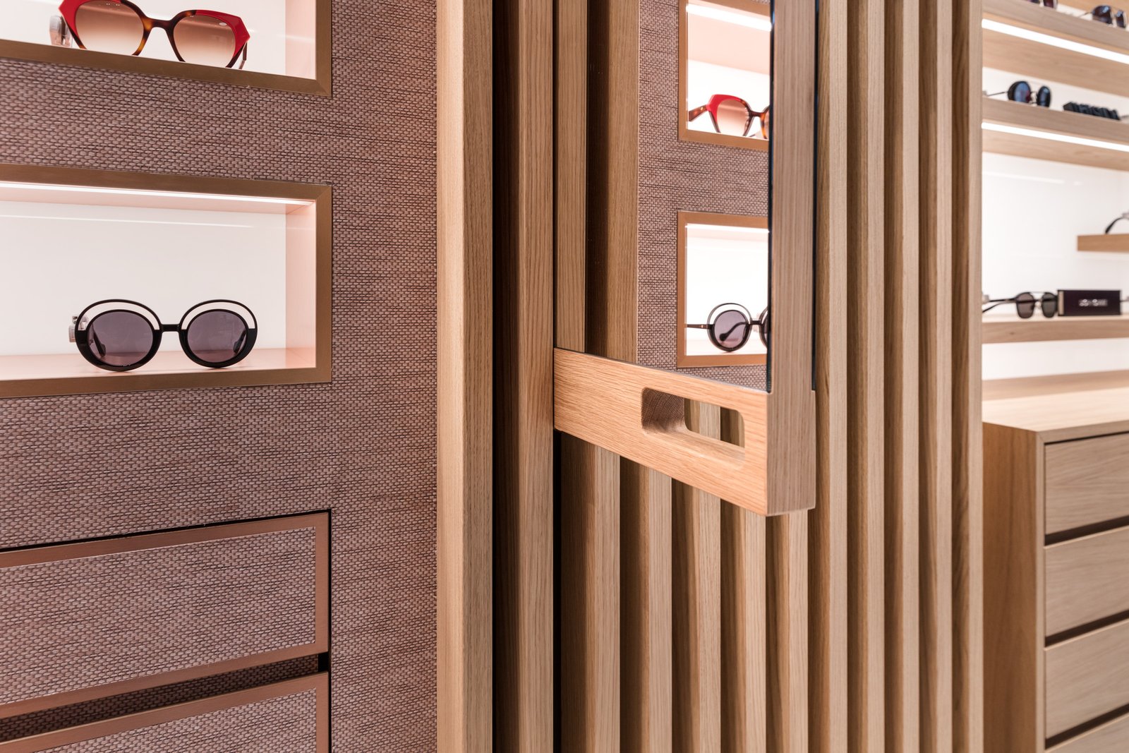 Optik Moitzheim，Cloche d’or，卢森堡 (Lux)