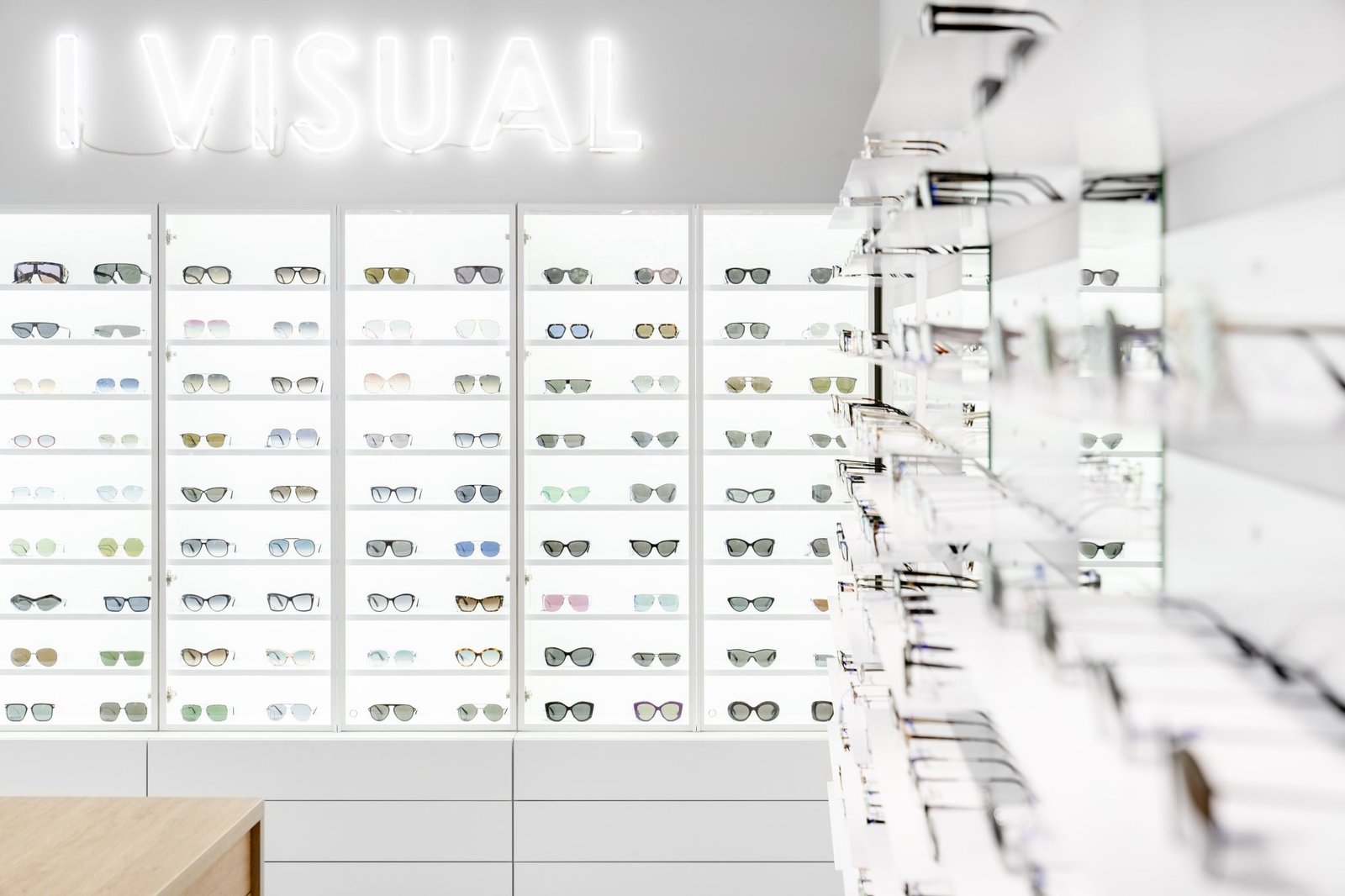 SIMPLI 的 IVISUAL 商店