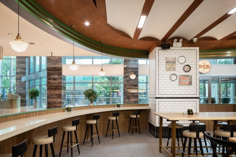 嘉里中心的 Pie Bird by STUDIO DOHO