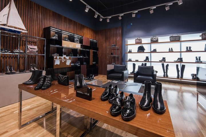 5Beformstudio 的 Essence 商店，圣彼得堡 – 俄罗斯