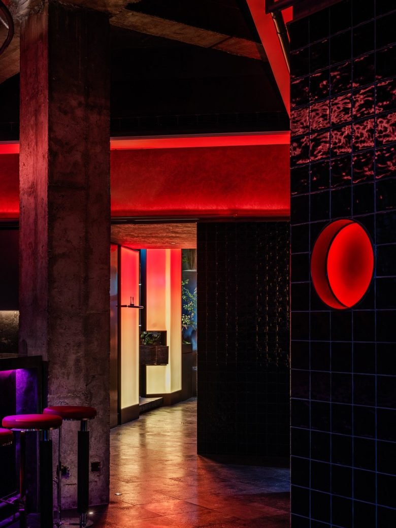 在。X：王烧烤和平里店餐饮空间策略设计