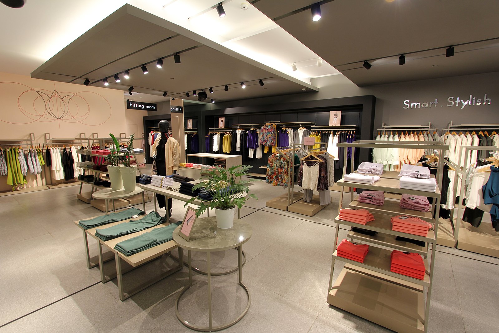 德黑兰 NARIAN 商店 by Payatarhoform