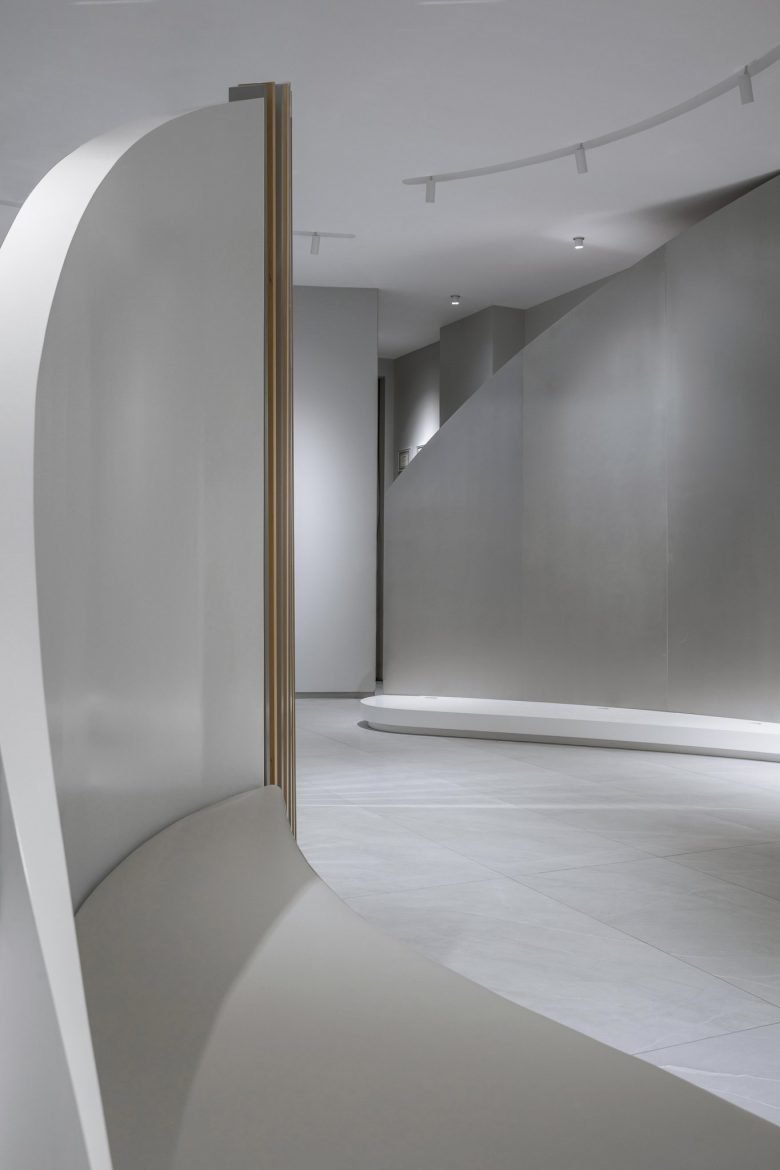 北京居然之家魔宝智能影音店 by AYZ STUDI O