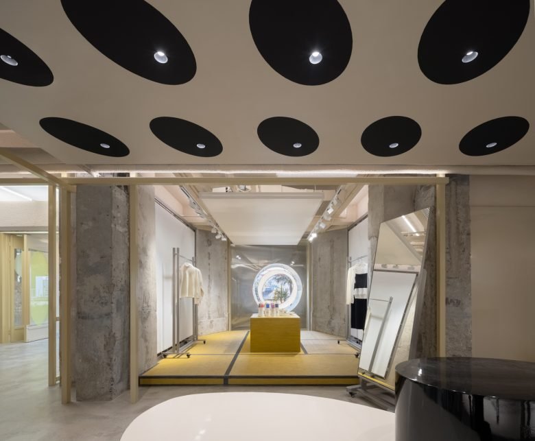 LOOKNOW 武汉旗舰店，室内设计由上海 Sò Studio 设计