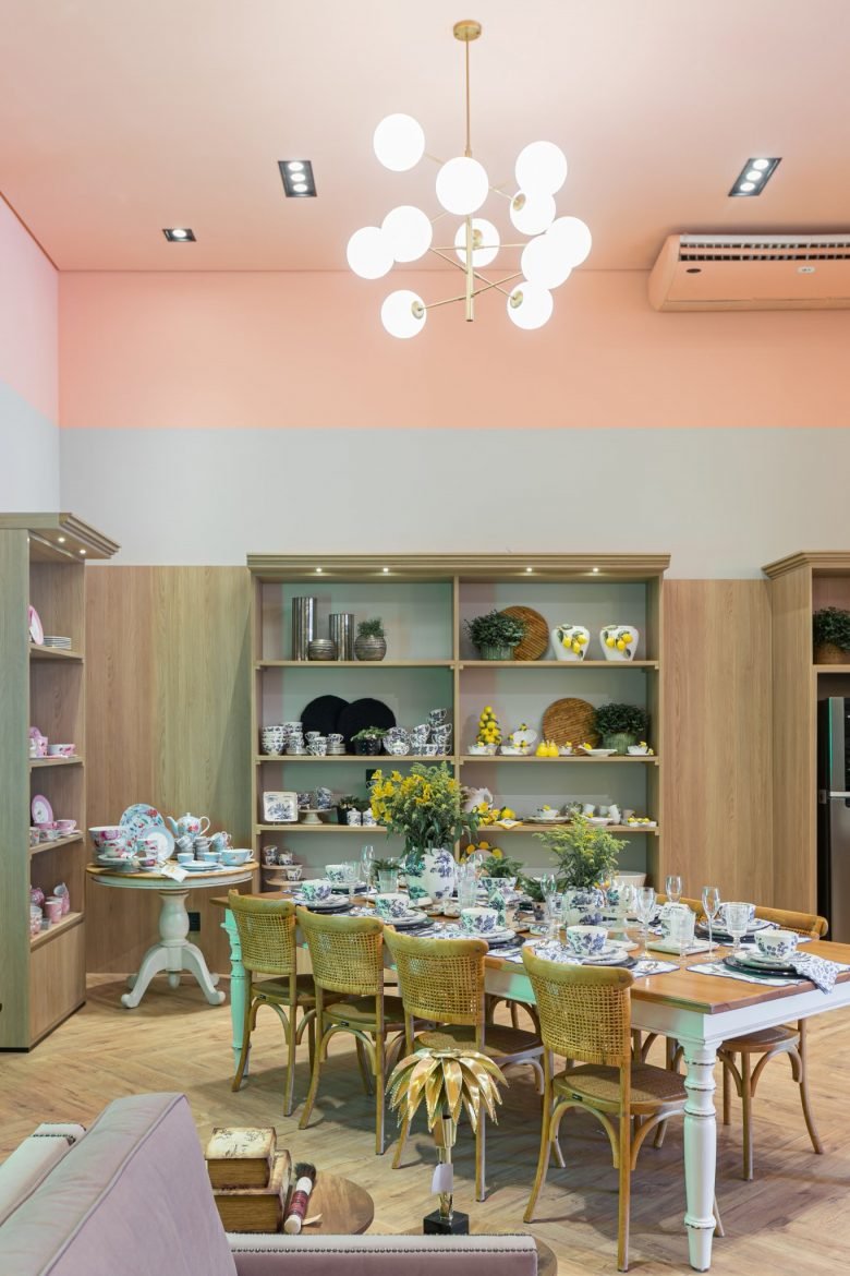 伊莎贝尔·卡萨 & 沃斯