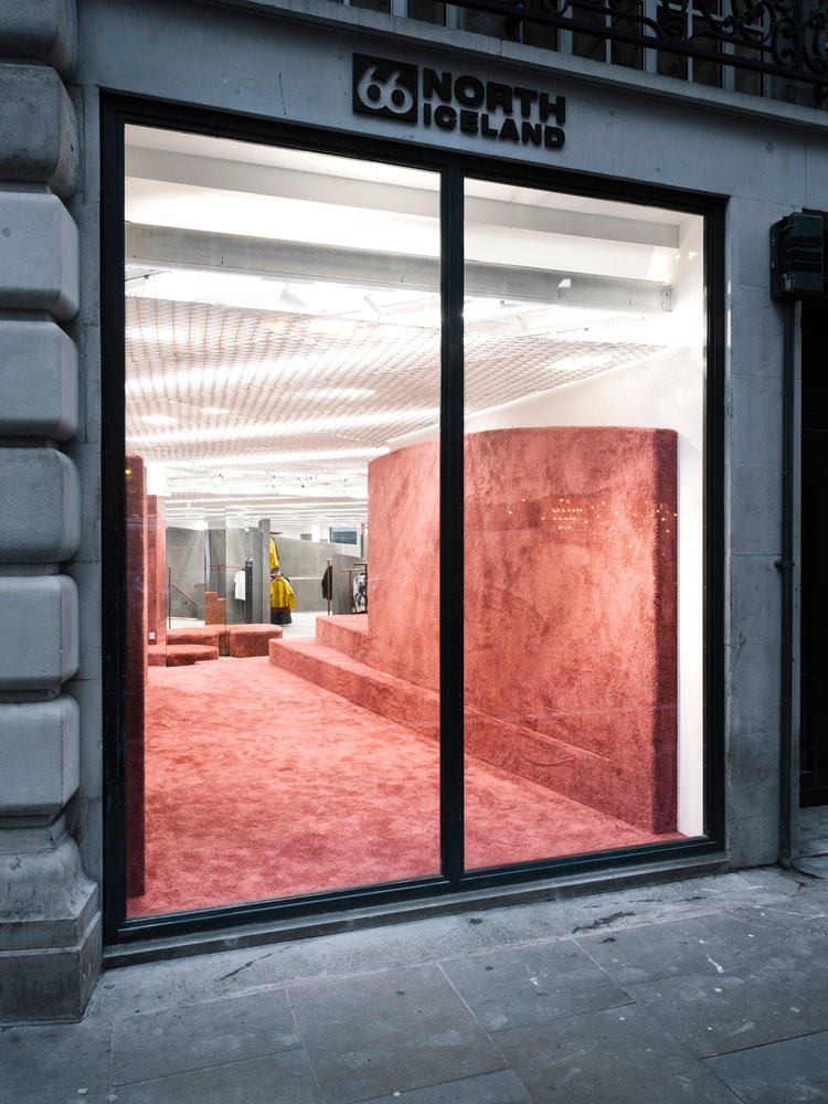 66°北旗舰店 / Gonzalez Haase Architects