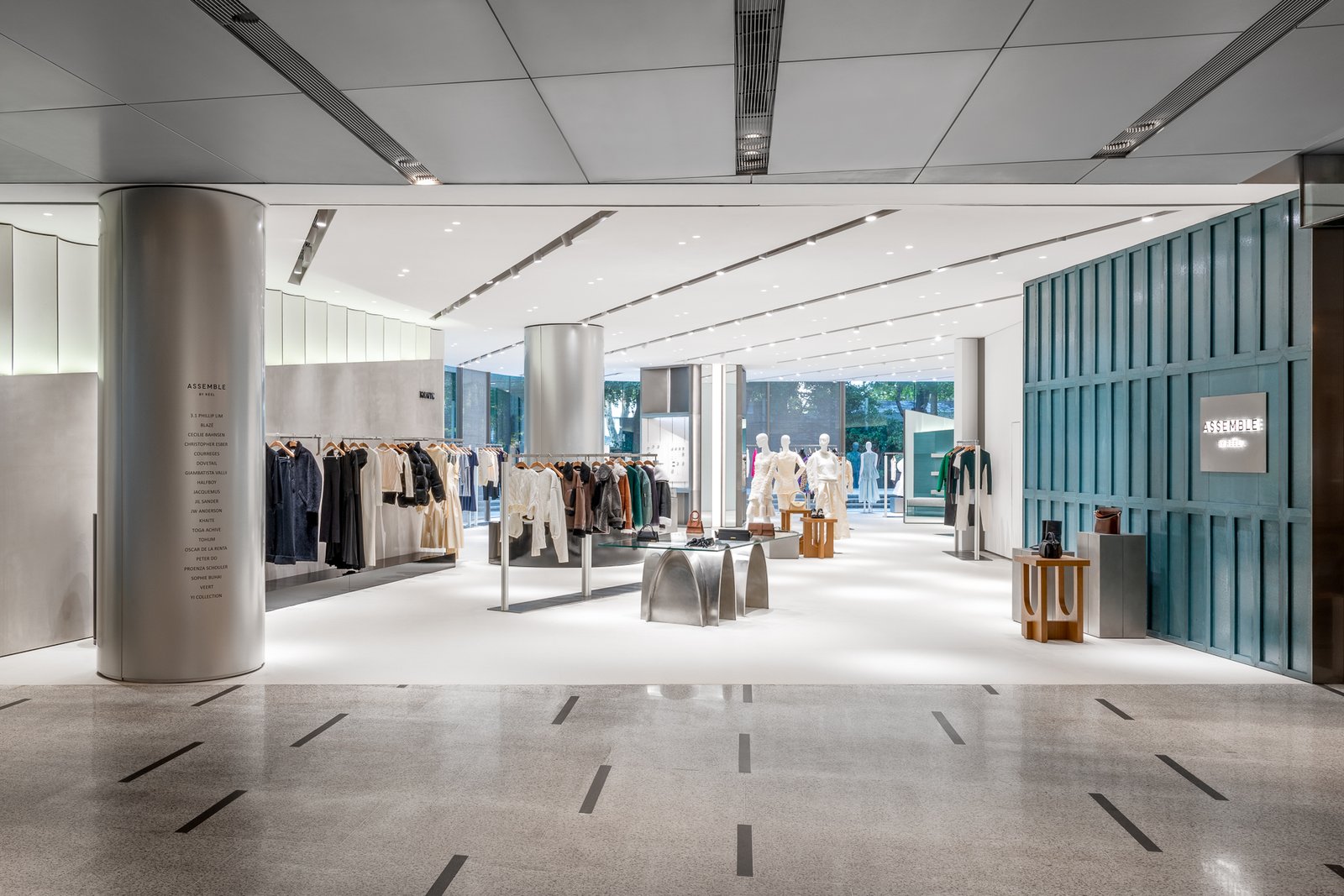 Réel 的 ASSEMBLE：当动态角度遇到“城市碎片”