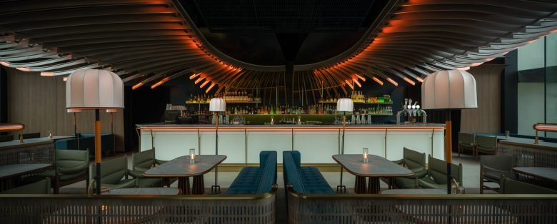 HDC Design 的 MINISTRY OF CRAB