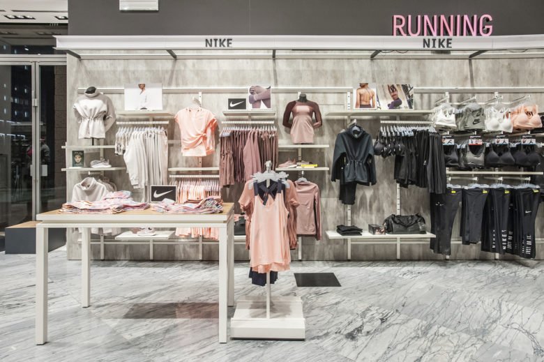 西萨尔法 | 罗马女性区女性化