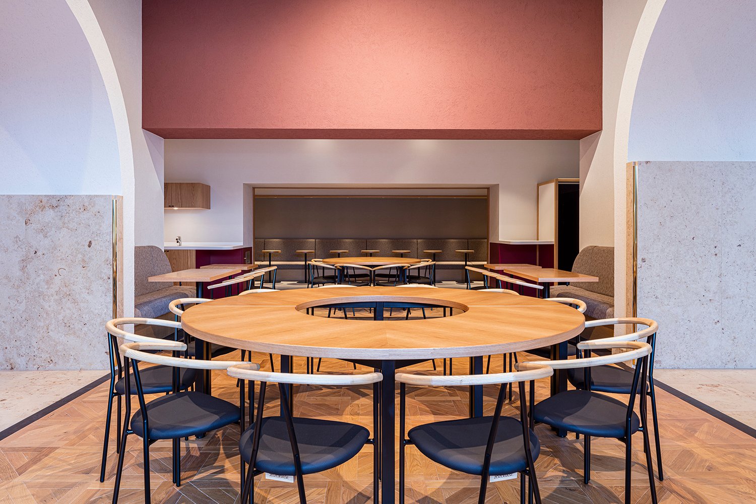 7 Gates Lounge 由 Shio Architect Design Office 设计