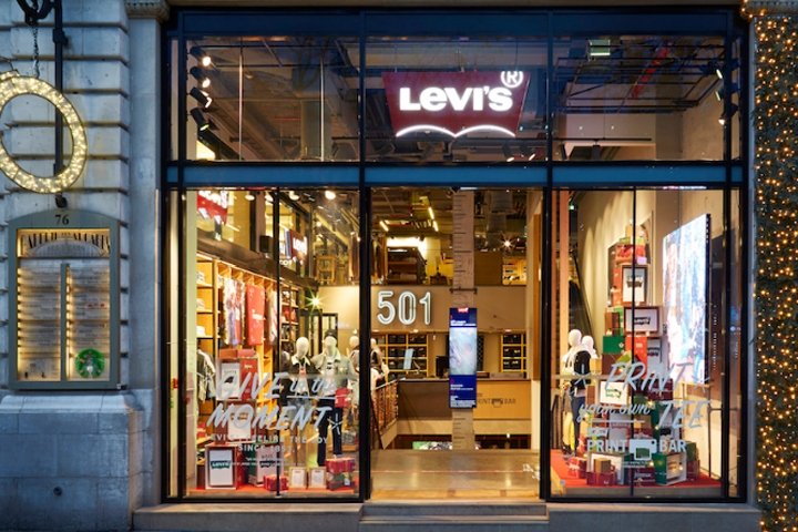 Levi's 假日橱窗活动