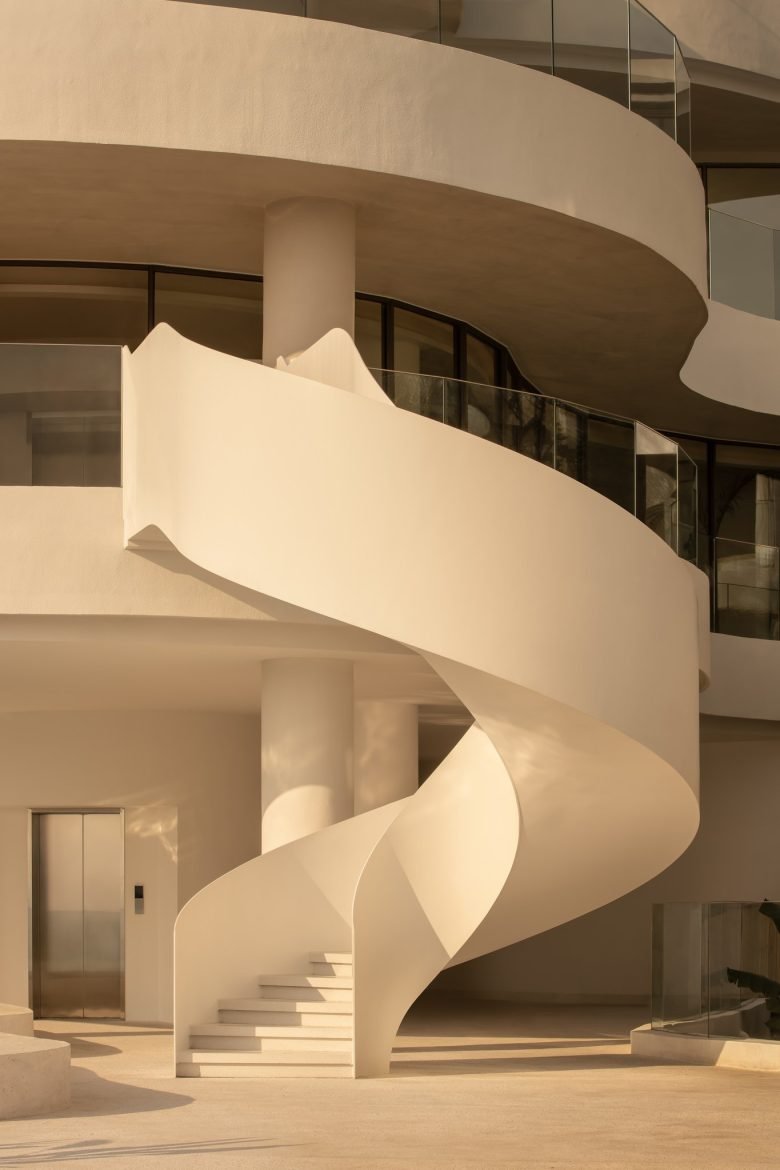 Yue Bo Ban Shan Hotspring Hotel