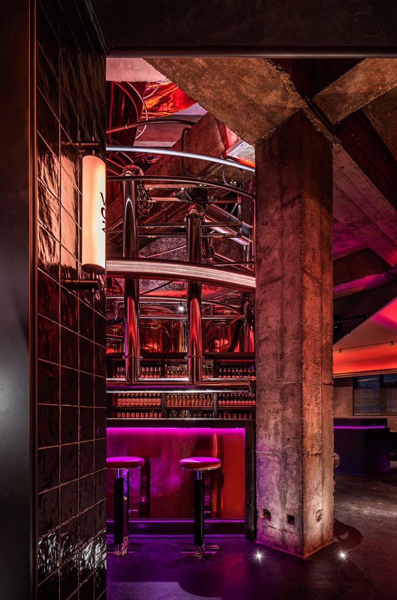 在。X：王烧烤和平里店餐饮空间策略设计