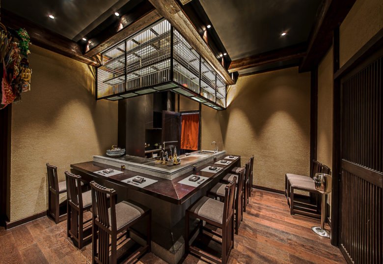 Design East 设计的 Nadagokyo 餐厅