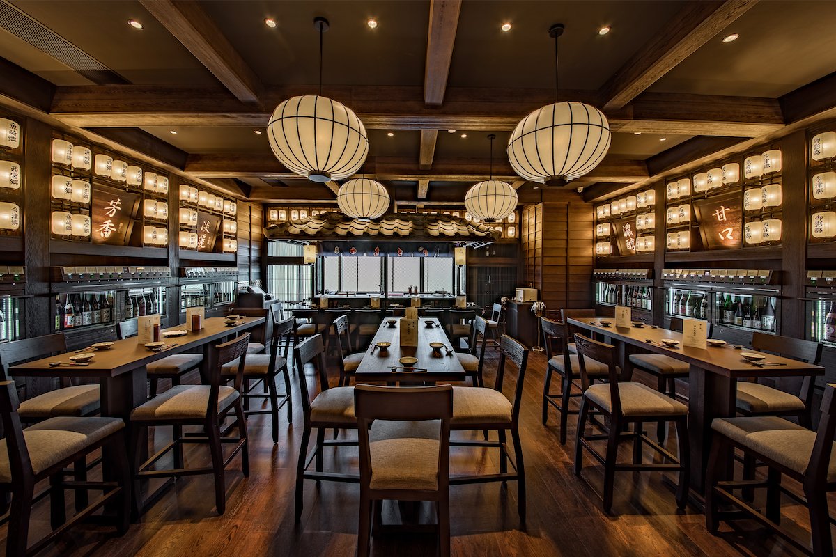 Design East 设计的 Nadagokyo 餐厅