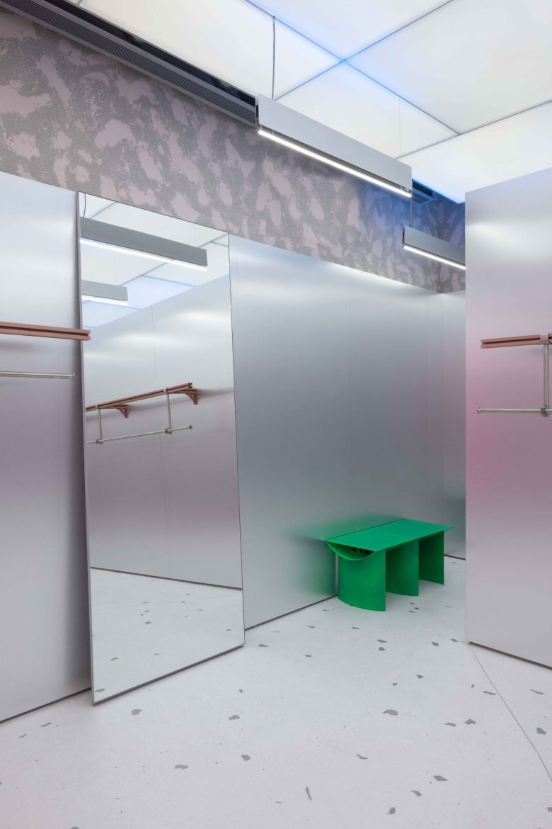 反映工作室商店