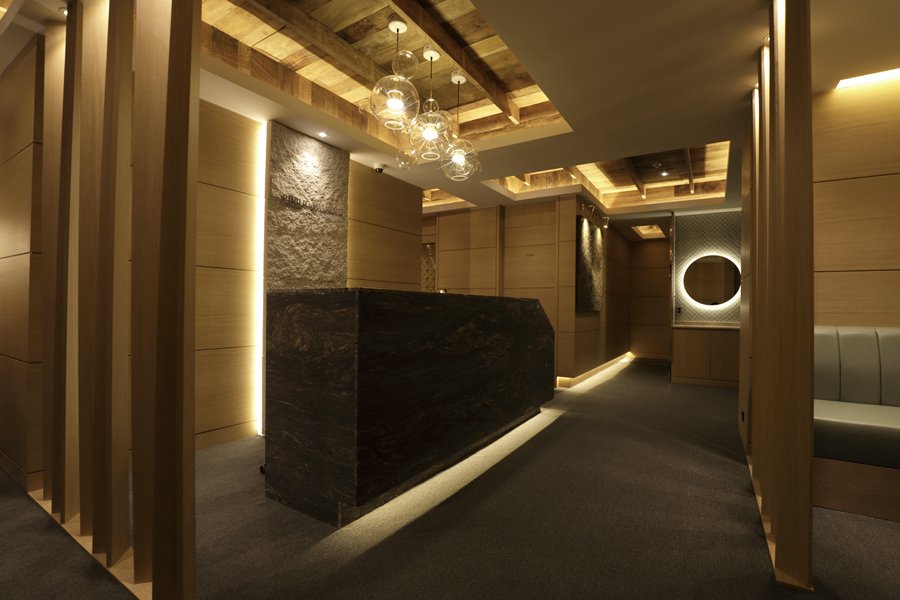 PUBLIC  BEAUTY – DESIGN SUBJECT 假時空間 (false space-time)