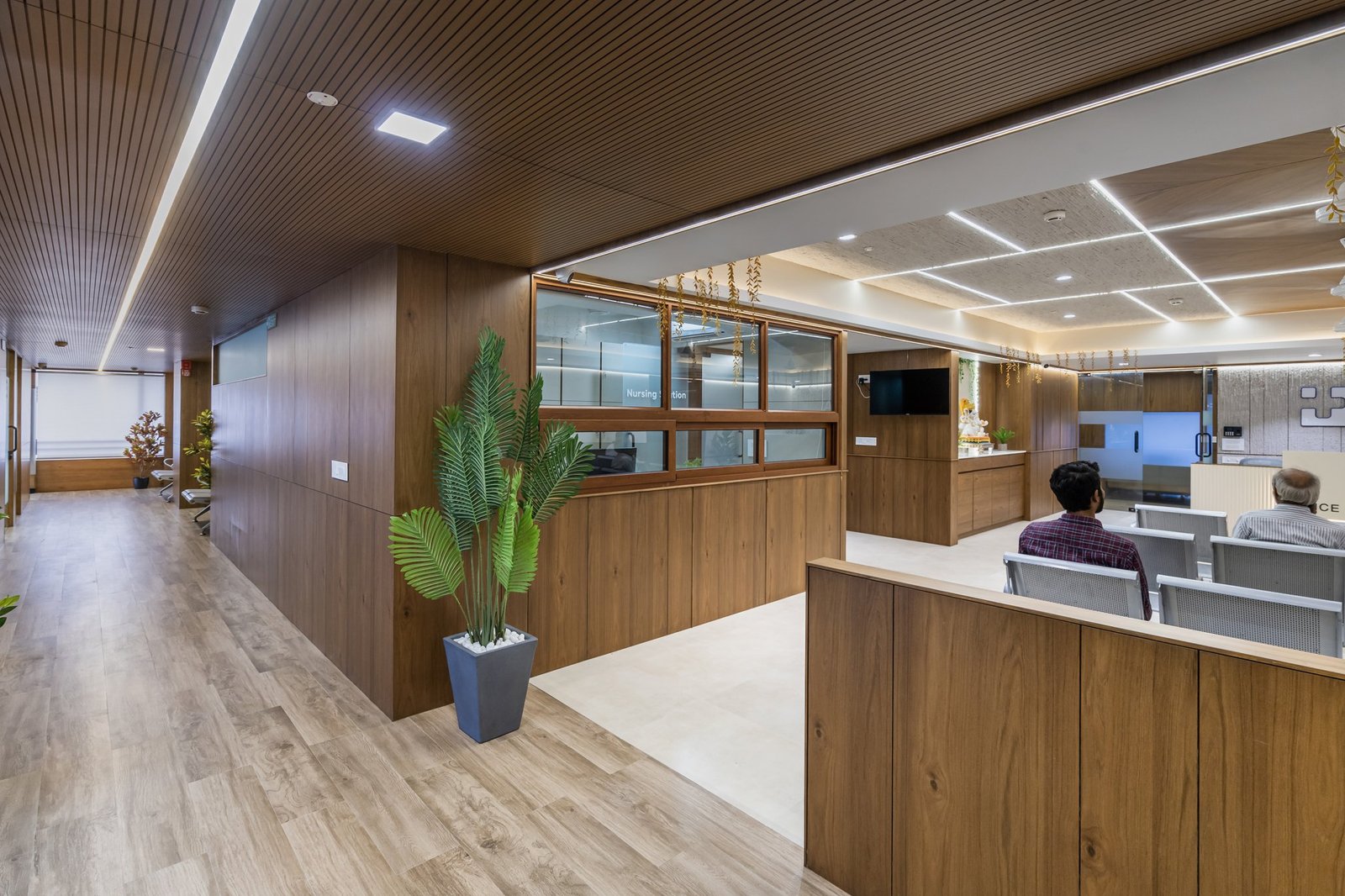 艾哈迈达巴德现代医院室内设计