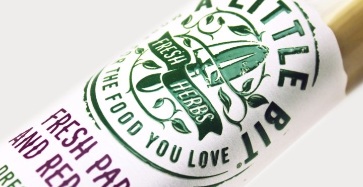 Design Happy 的一点品牌和包装设计