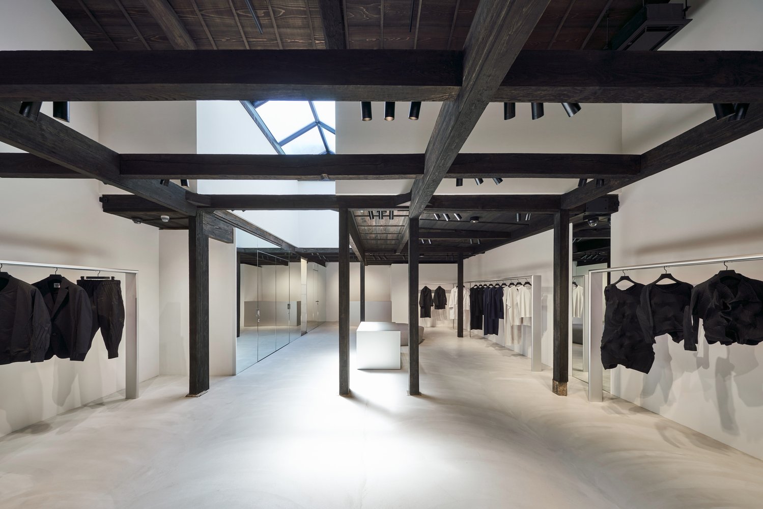 A-POC Store by Tokujin Yoshioka