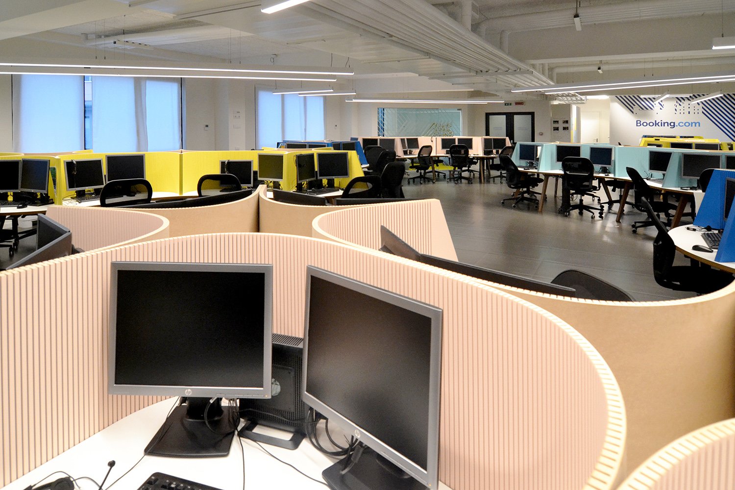 欧唯特 booking.com 办事处