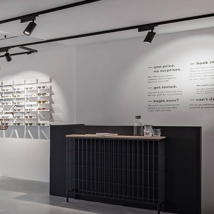 比利时 Weiss–Heiten Design 设计的 Ace&Tate 眼镜精品店
