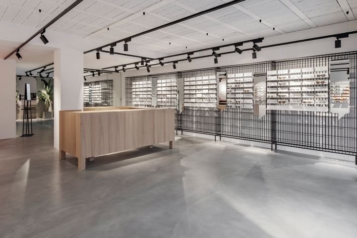 比利时 Weiss–Heiten Design 设计的 Ace&Tate 眼镜精品店