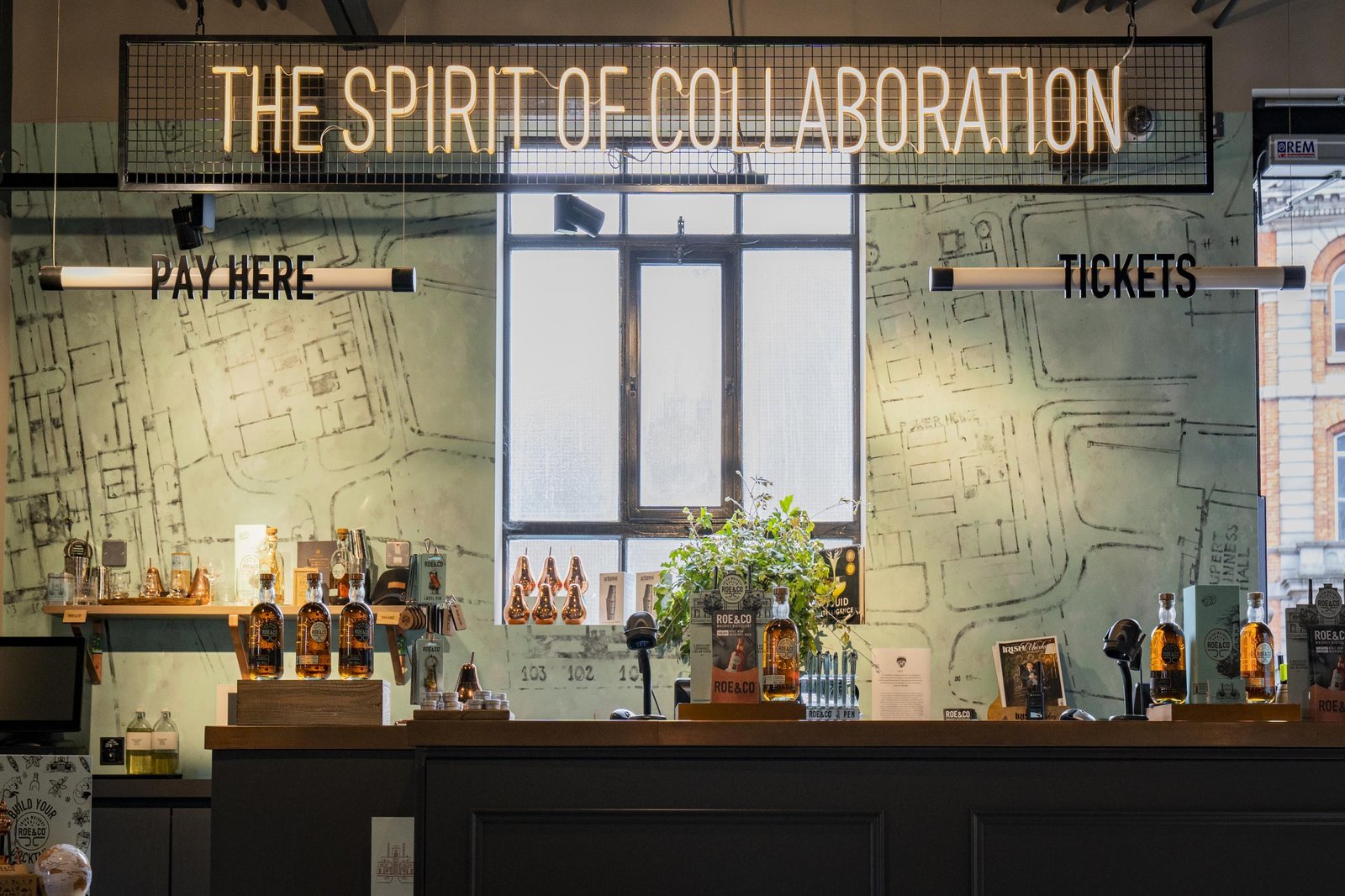 Dalziel & Pow 设计的 Roe & Co 零售中心