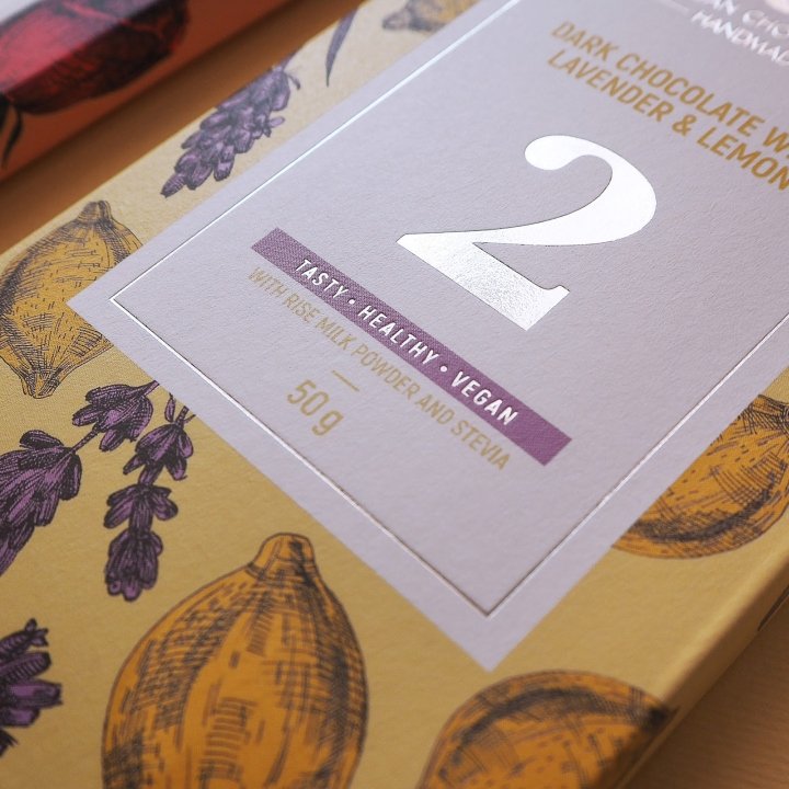 ACH 纯素巧克力包装，​​作者：Gintarė Marcinkevičienė