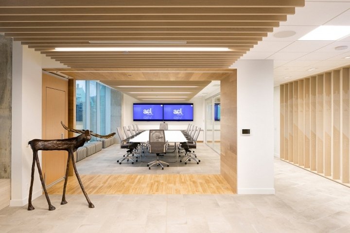 ACL 服务办公室由 SSDG Interiors 设计,加拿大温哥华 ACL 服务办公室由 SSDG Interiors 设计,加拿大温哥华