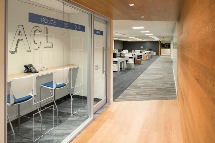 ACL 服务办公室由 SSDG Interiors 设计,加拿大温哥华 ACL 服务办公室由 SSDG Interiors 设计,加拿大温哥华