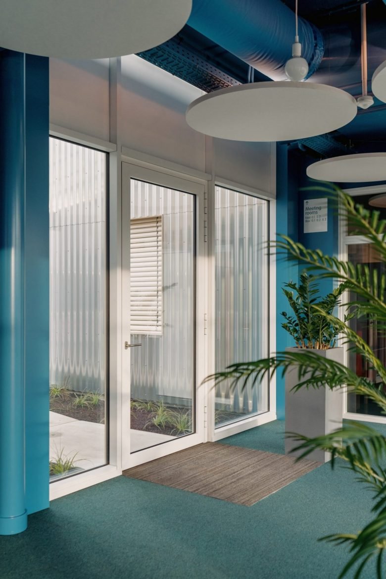 AEtelier 办公室由 Studio Anton Hendrik Denys 和 Steen Architecten 设计