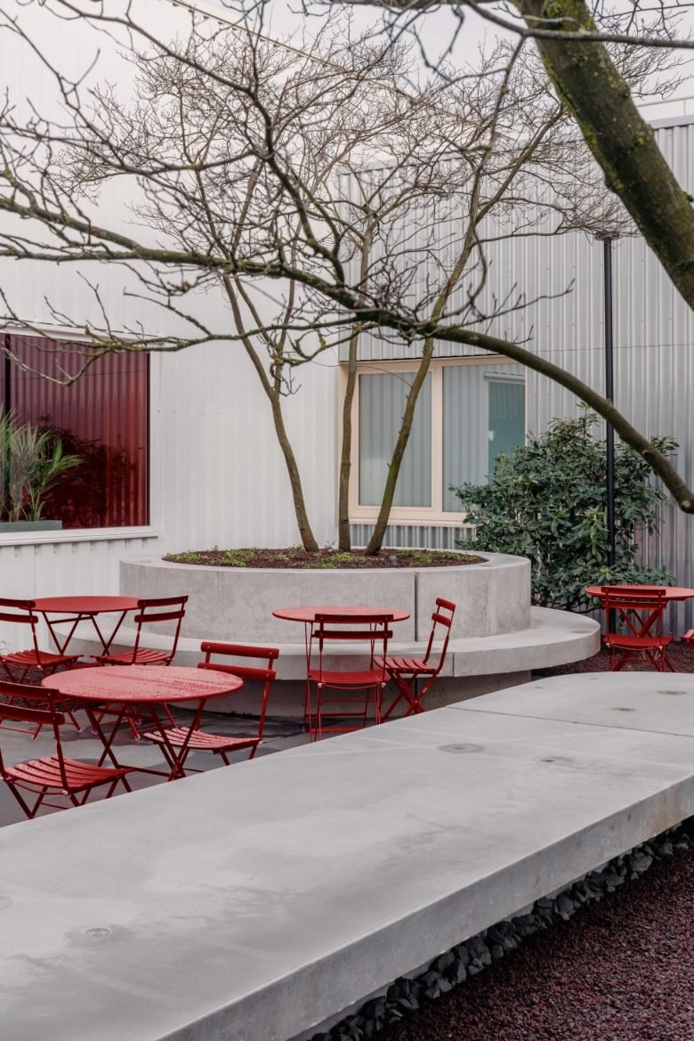 AEtelier 办公室由 Studio Anton Hendrik Denys 和 Steen Architecten 设计
