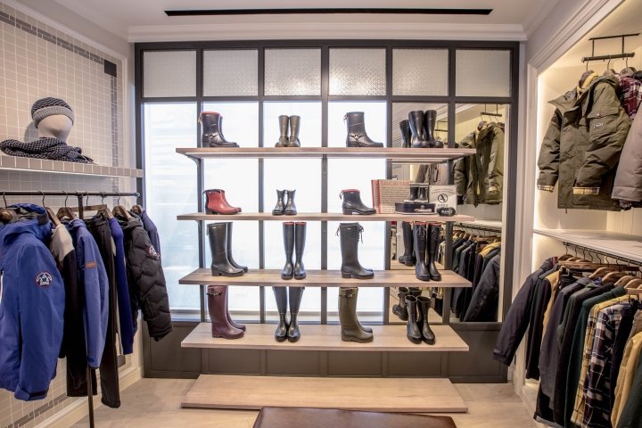 AIGLE 于香港 ifcMall 开设全新概念店