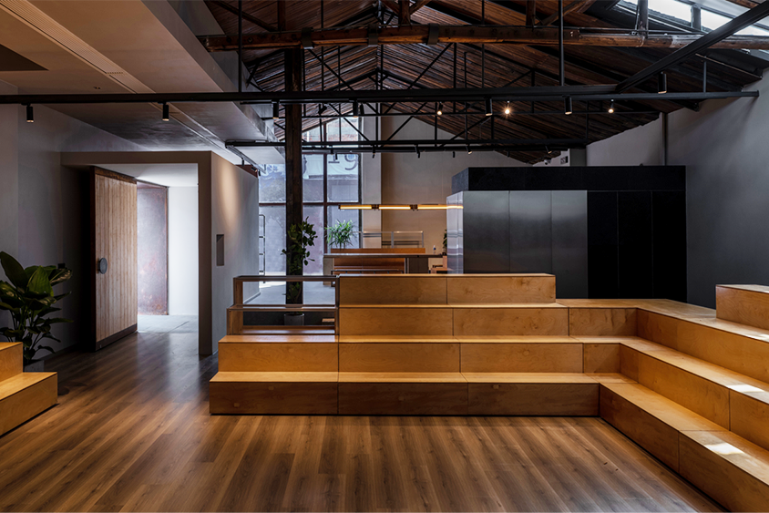 FON Studio 的 ALUMNI 商店