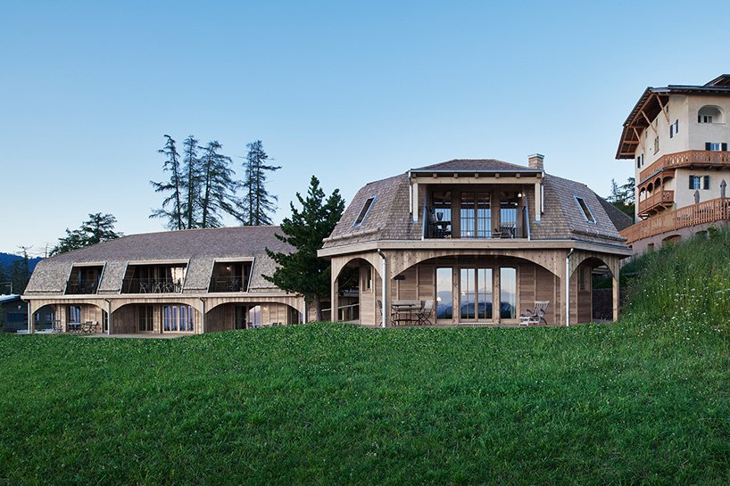 AMDL CIRCLE + michele de lucchi 使用回收的木材建造南蒂罗尔的酒店建筑