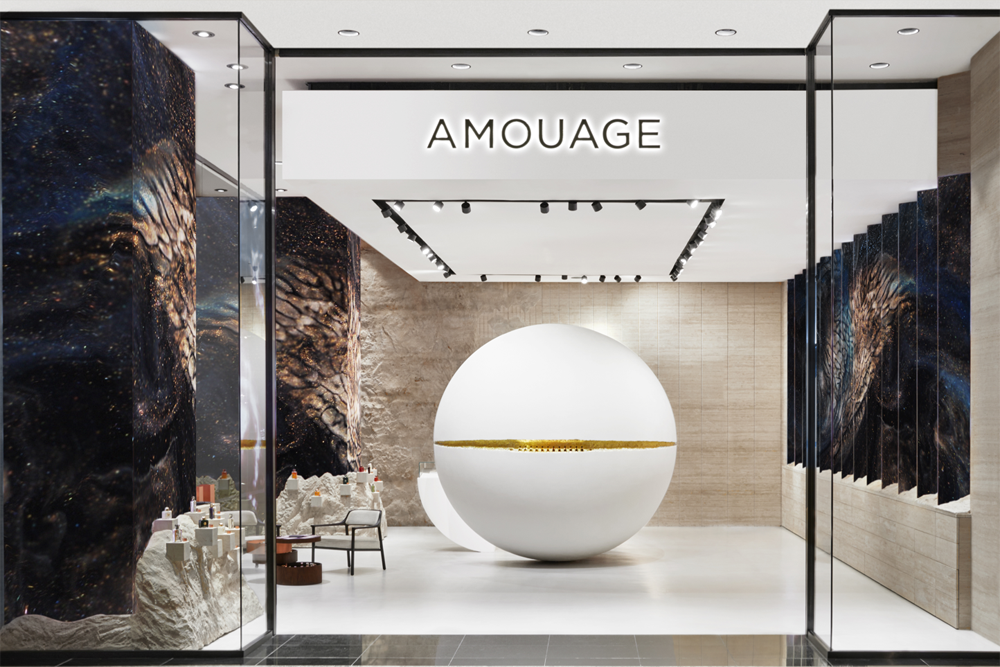 Héroïne 的 AMOUAGE 商店