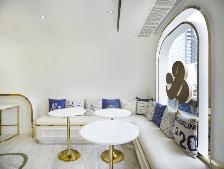 由 party/space/design 设计的 & 冰淇淋店，曼谷 – 泰国