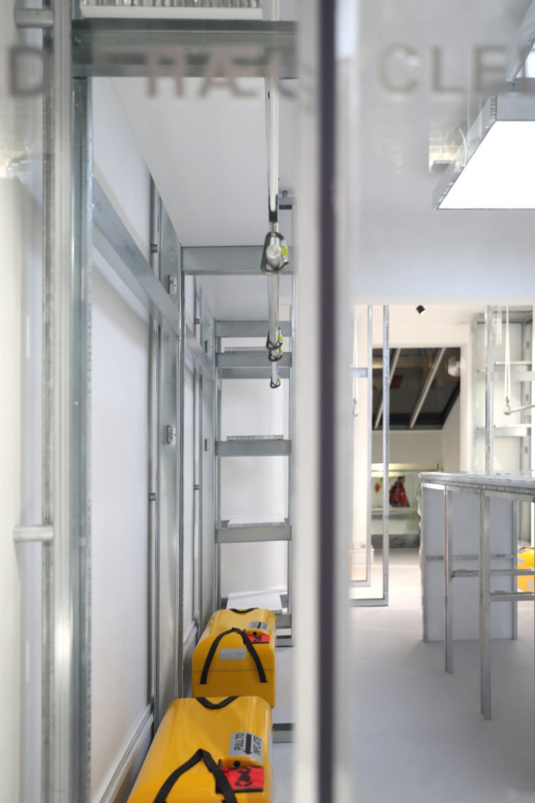 RÆBURNS 可回收和可回收的商店环境;苏豪区 RÆBURNS 可回收和可回收的商店环境;苏豪区