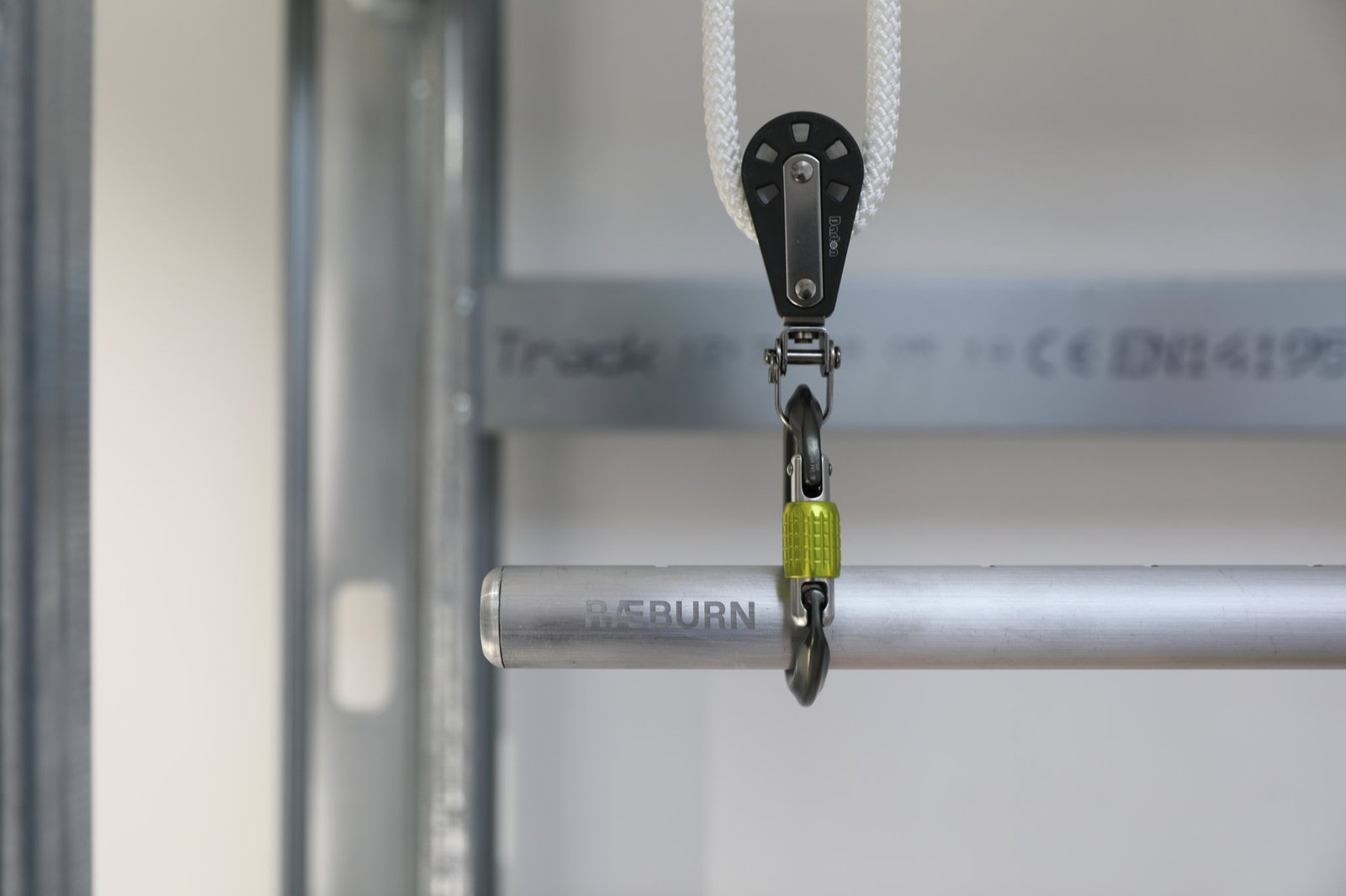 RÆBURNS 可回收和可回收的商店环境;苏豪区 RÆBURNS 可回收和可回收的商店环境;苏豪区