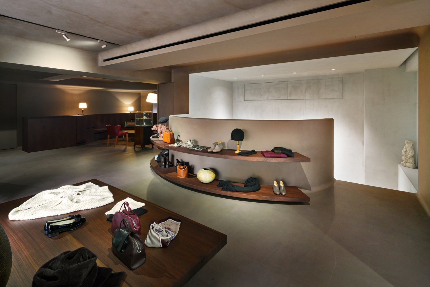 ARTS&SCIENCE 青山店 / Atelier Tsuyoshi Tane Architects