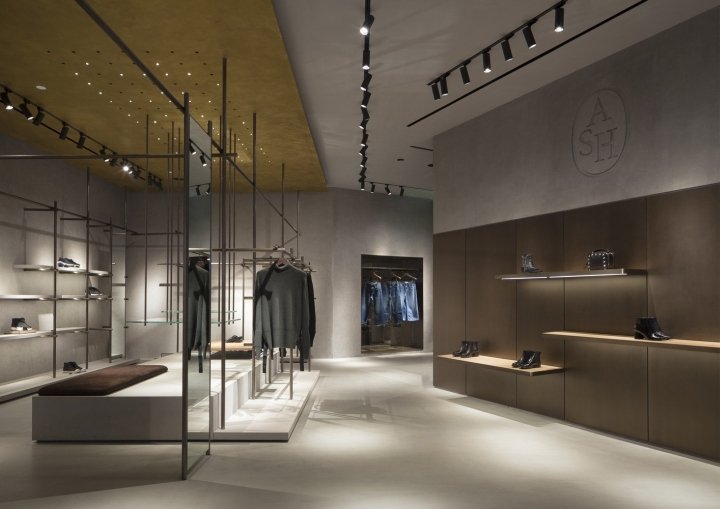 Francesc Rifé Studio 设计的 ASH 商店，中国上海