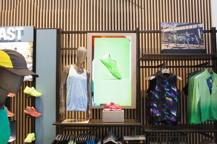 ASICS 零售概念由 Green Room 设计，布鲁塞尔 – 比利时