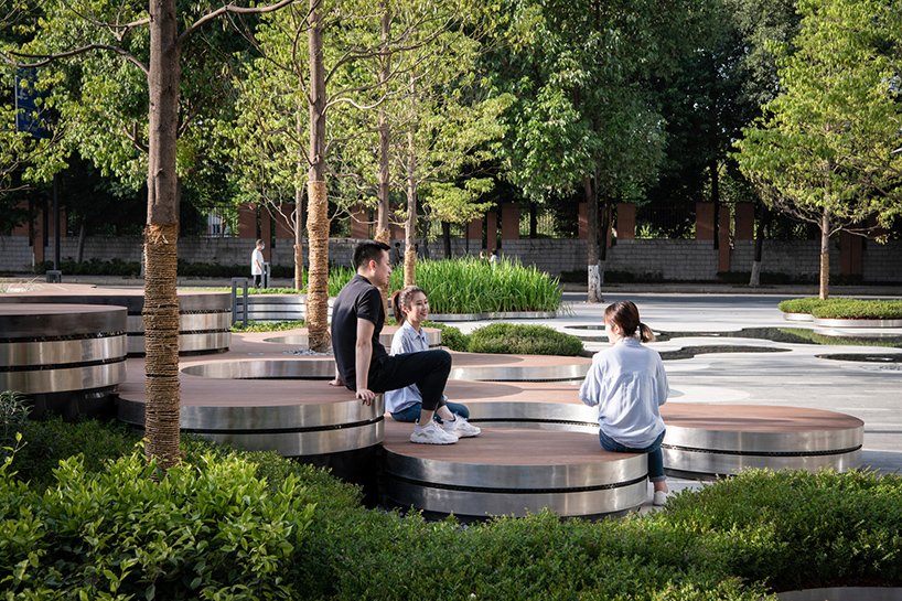 ASPECT studios 在中国成都完成了其有趣的“hyperlane”的第一阶段