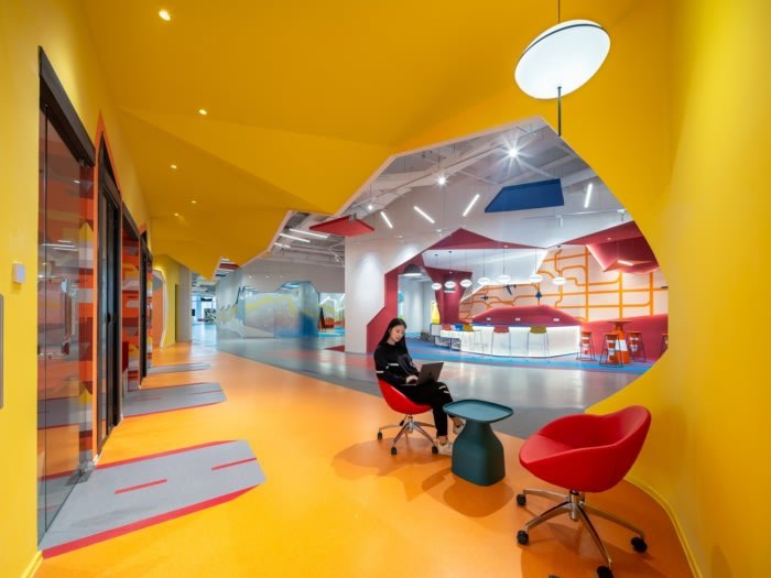 Young H Design 的 ATS 智能交通技术办公室