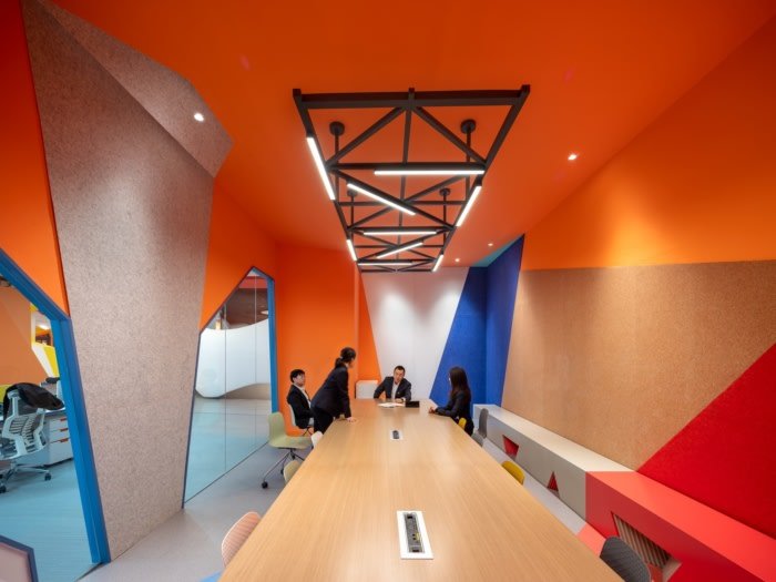 Young H Design 的 ATS 智能交通技术办公室