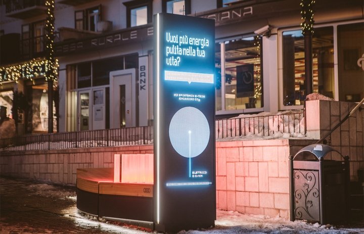 奥迪数字点 (AUDI DIGITAL POINTS) 由 Point.Architects 设计，位于意大利科尔蒂纳丹佩佐