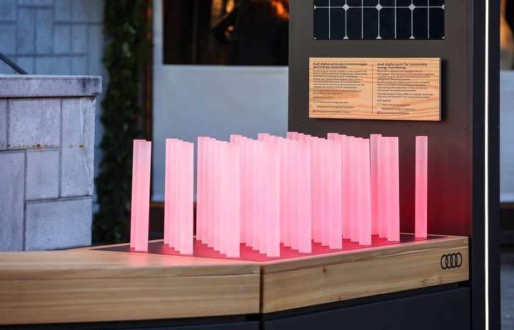奥迪数字点 (AUDI DIGITAL POINTS) 由 Point.Architects 设计，位于意大利科尔蒂纳丹佩佐