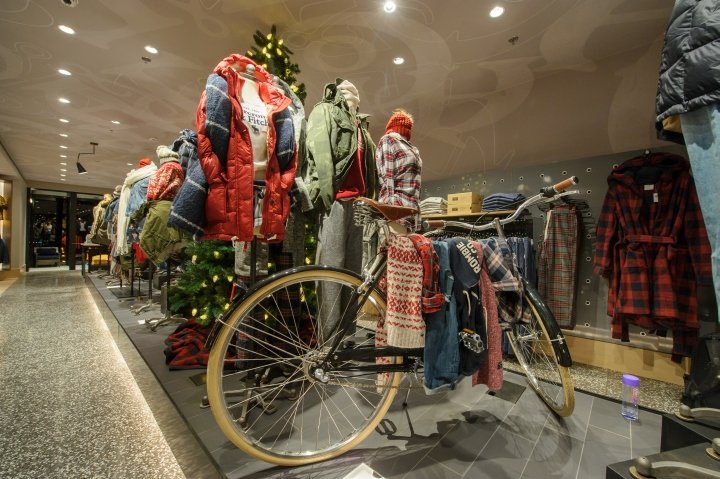 ISG 香港 Abercrombie & Fitch 专卖店 ISG 香港 Abercrombie & Fitch 专卖店